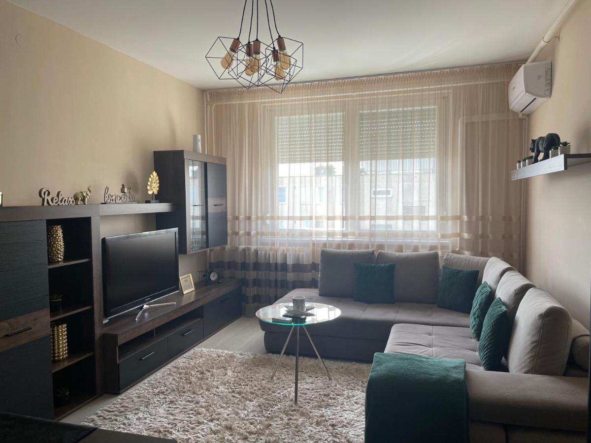 Bella Apartman Debrecen Extérieur photo