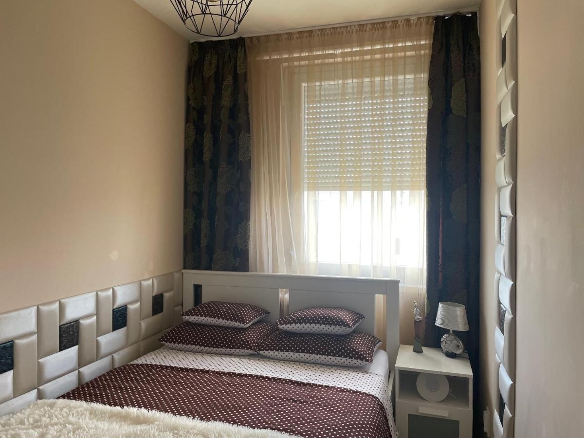 Bella Apartman Debrecen Extérieur photo