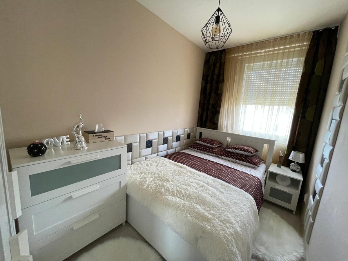 Bella Apartman Debrecen Extérieur photo